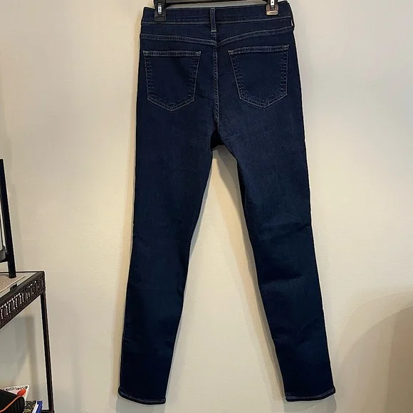 GAP True Skinny Mid Rise Ankle Jeans. Size 10 long. - Picture 4 of 7